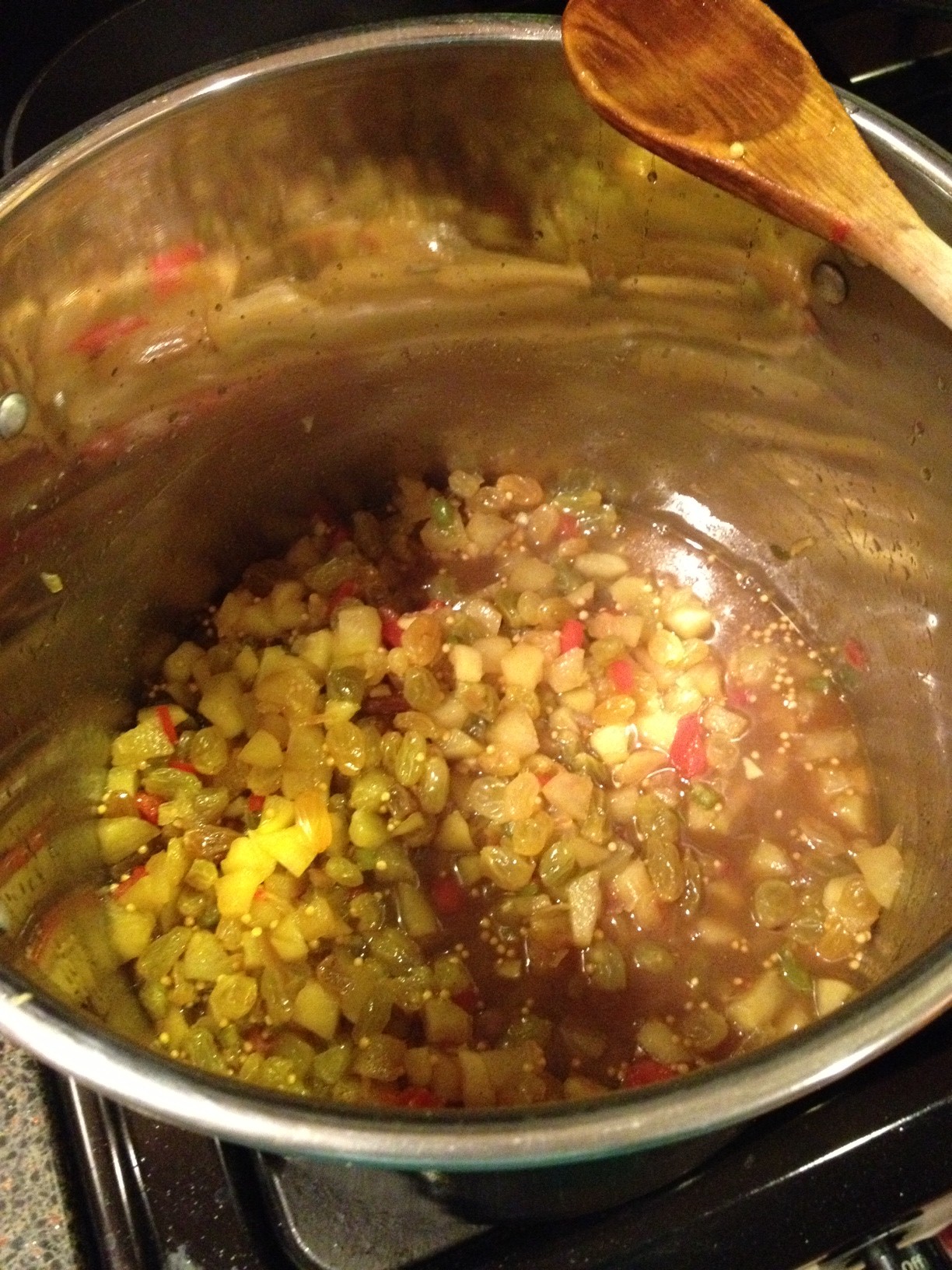 Blonde Curry Apple Chutney Canning Recipe | The Canning Diva